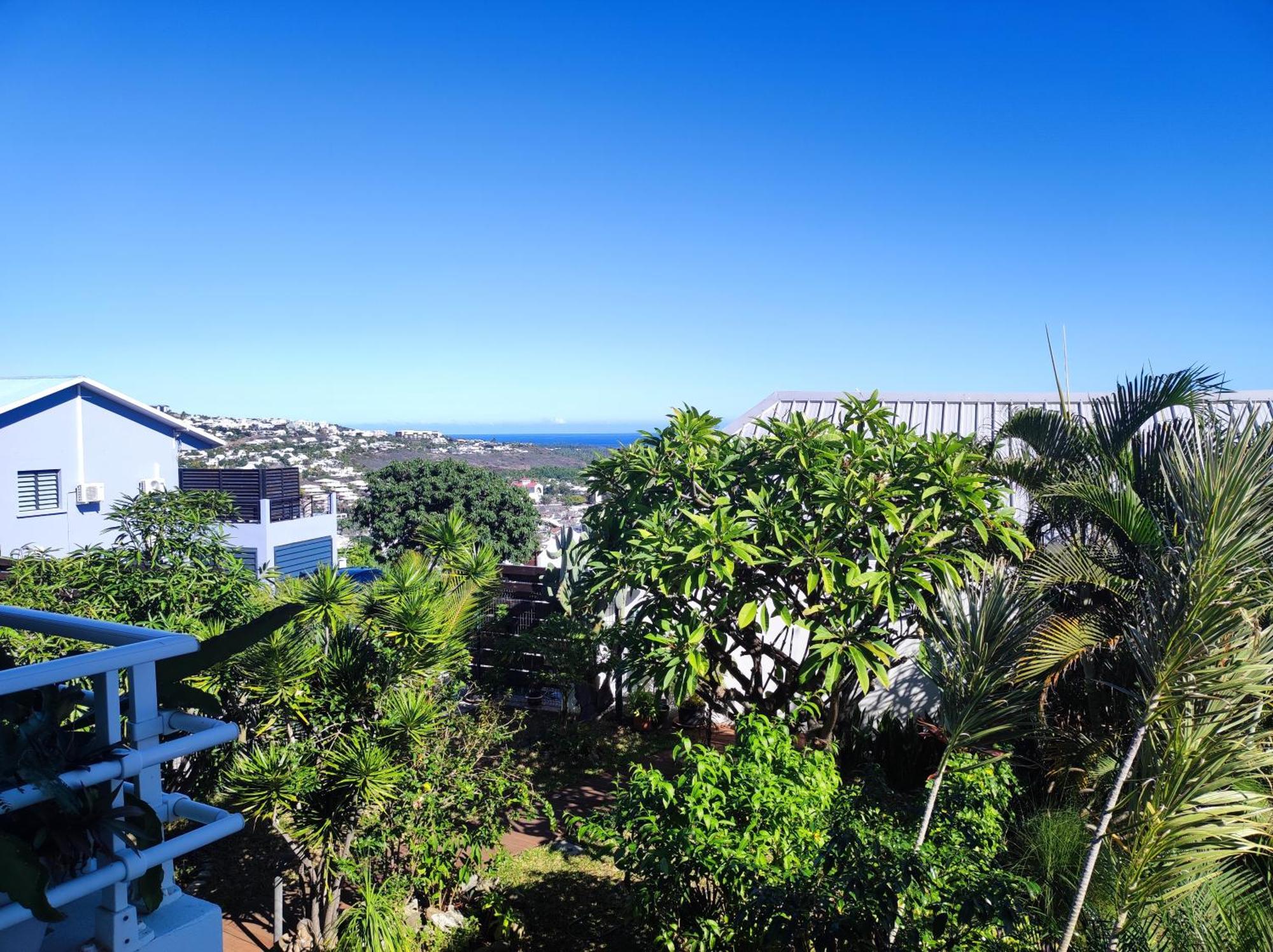 Le Nid Oceanique ! Appart T2 Avec Terrasse, Vue Mer Et Parking Prive En Sous Sol, Proche Du Centre Ville De Saint Gilles Les Bains Екстериор снимка